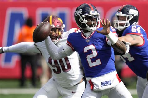 Tyrod Taylor seemingly in line for his third straight start for Giants with Daniel Jones not cleared